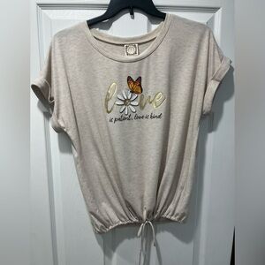 T-shirt LOVE with Butterfly & Flower “Love is Patient Love is Kind” Large